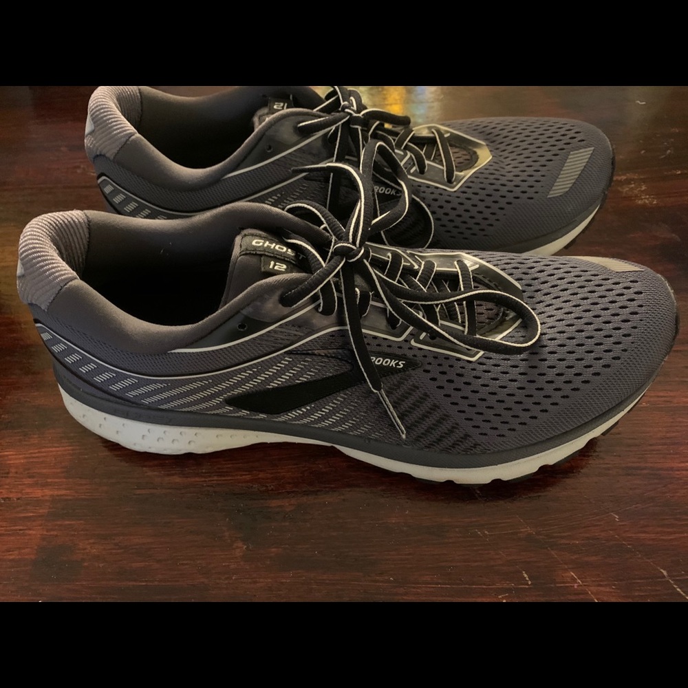 Brooks Ghost 12